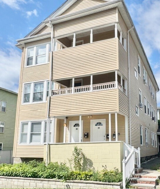 30 Loxwood St unit 3, Worcester, MA 01604 - photo 2