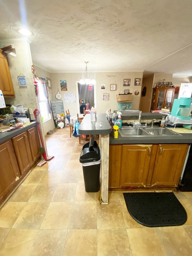 202 Belle Oaks Dr W, Greenwood, SC 29646 - photo 3