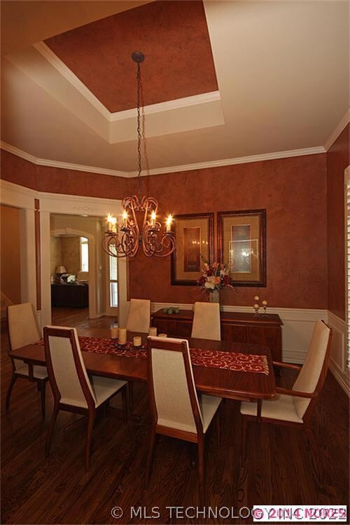 Formal Dining