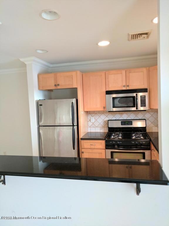 20161229182355075896000000-o