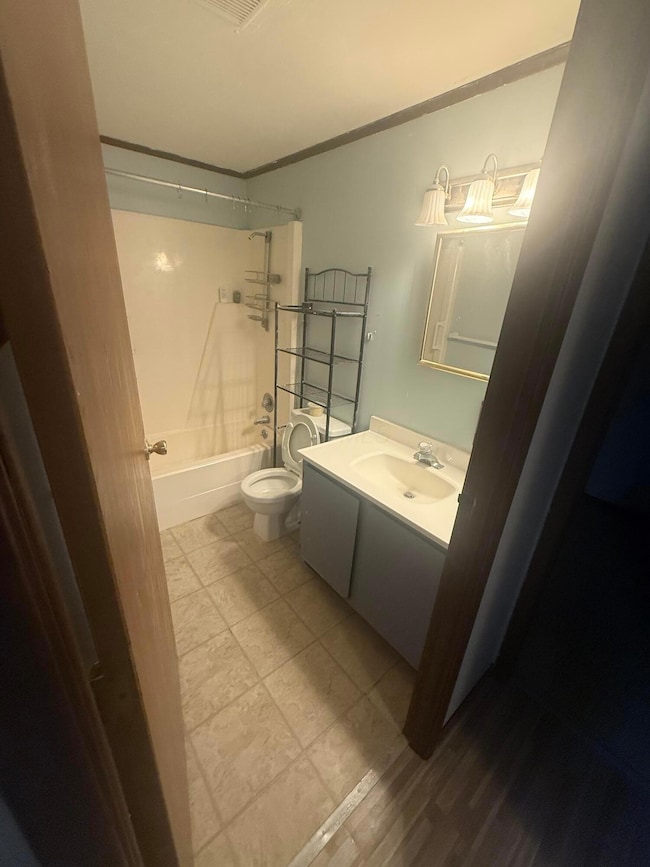 1718 Sunapple Way, Columbus, OH 43232 - photo 7