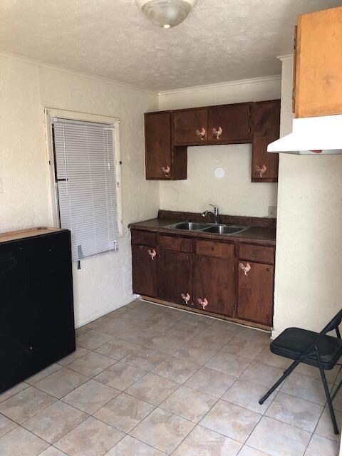 Eat in Kitchen