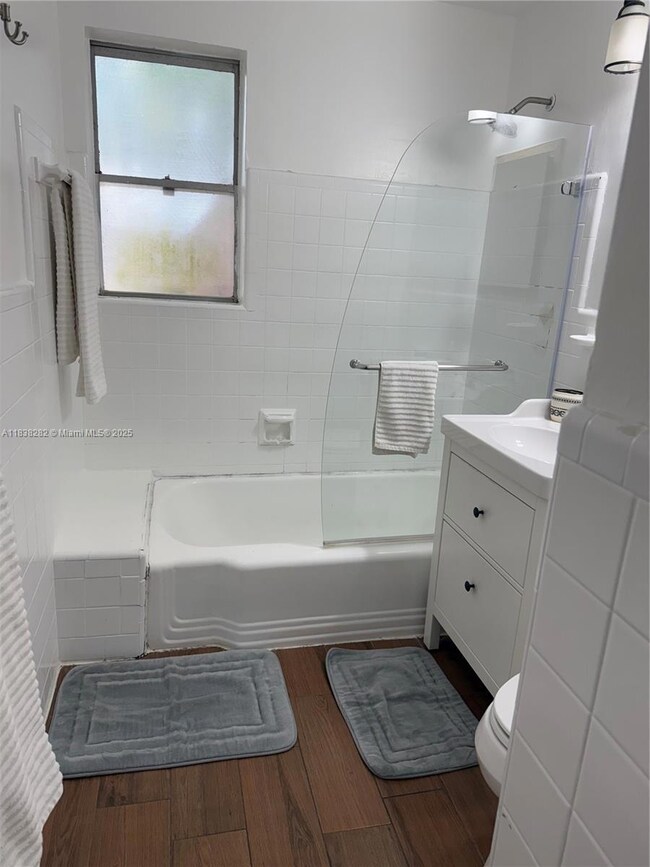 3909 Ponce de Leon Blvd unit 2, Coral Gables, FL 33134 - photo 4