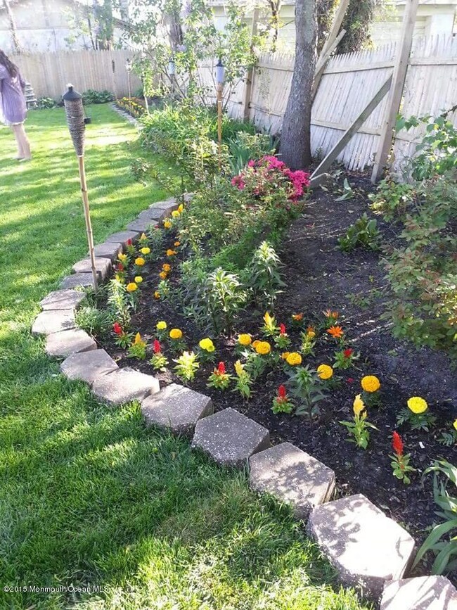 side yard
