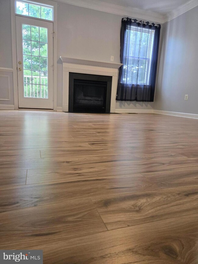 2487 Curie Ct unit 105, Herndon, VA 20171 - photo 3