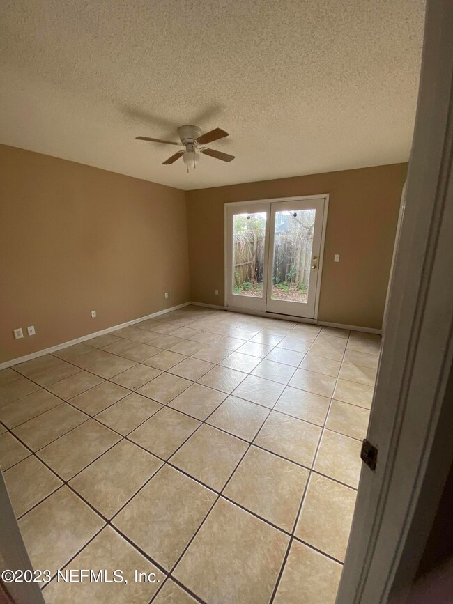 5058 Somerton Ct, Jacksonville, FL 32210 - photo 6