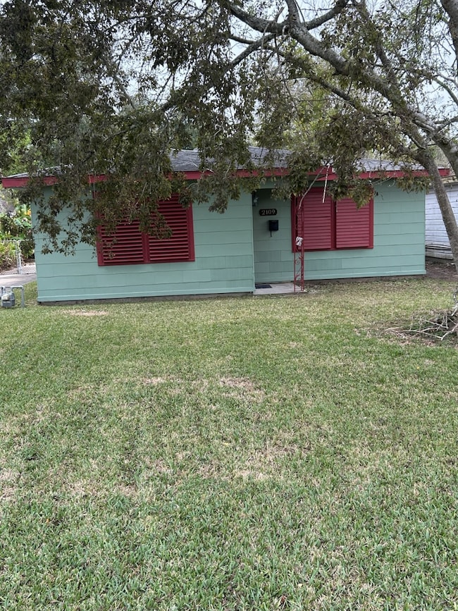2109 Briar Ln, La Marque, TX 77568 - photo 3
