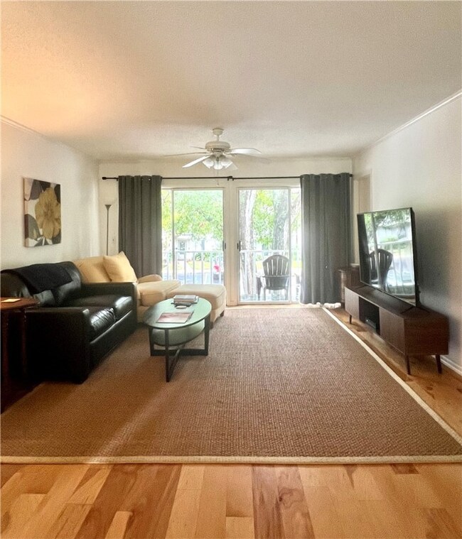 800 Mallery St unit 74, Brunswick, GA 31522 - photo 2