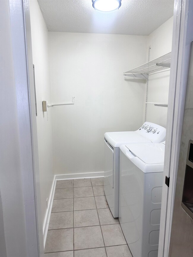 Waterford Plaza unit 506, Memphis, TN 38103 - photo 5