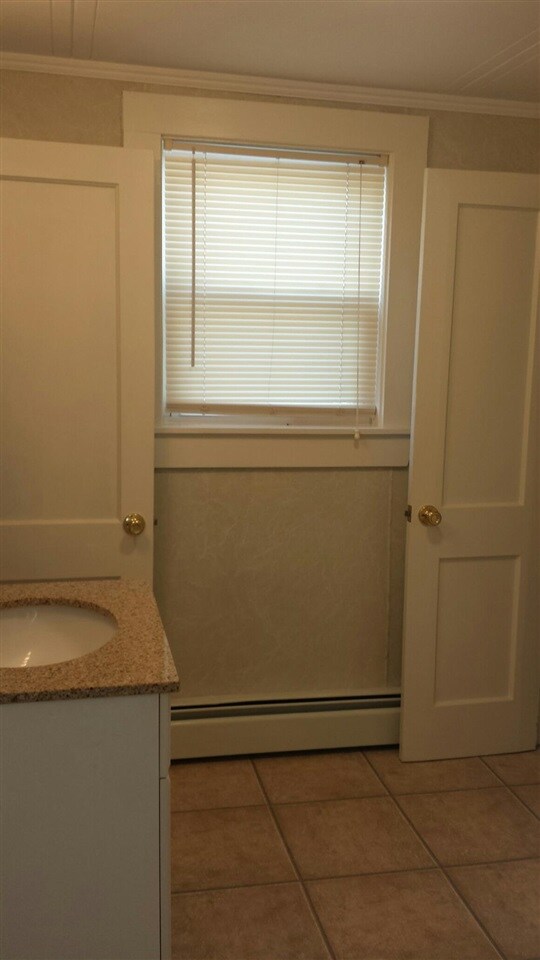 38 Mount Auburn St, Somersworth, NH 03878 - photo 5