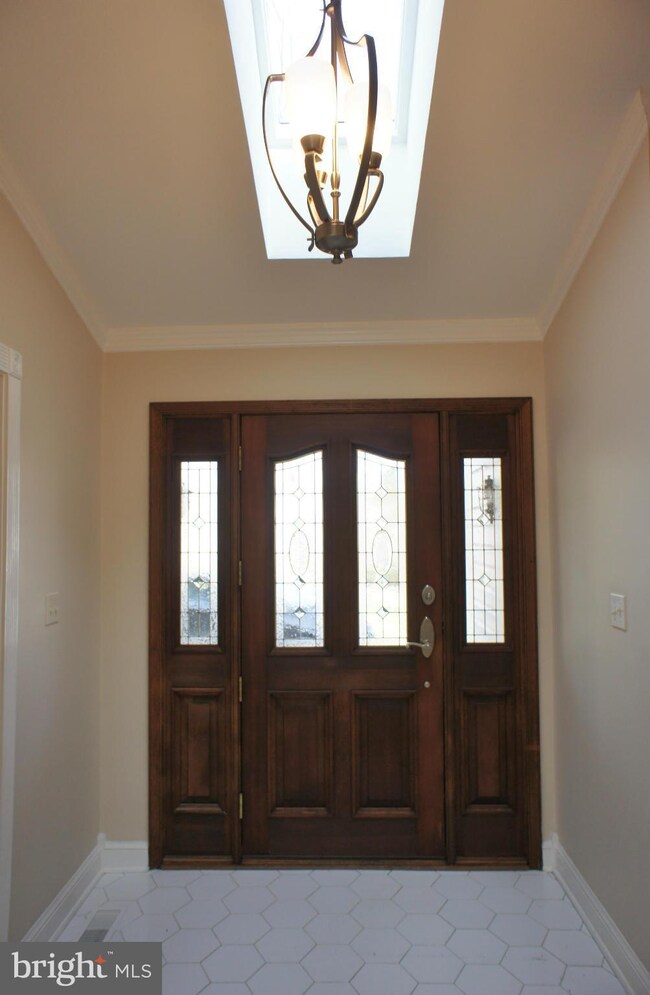 3810 Hollyberry Dr, Huntingtown, MD 20639 - photo 4