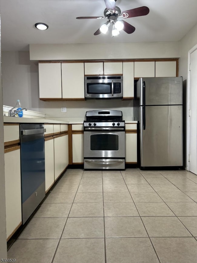 40 Whitby Cir, Somerset, NJ 08873 - photo 7