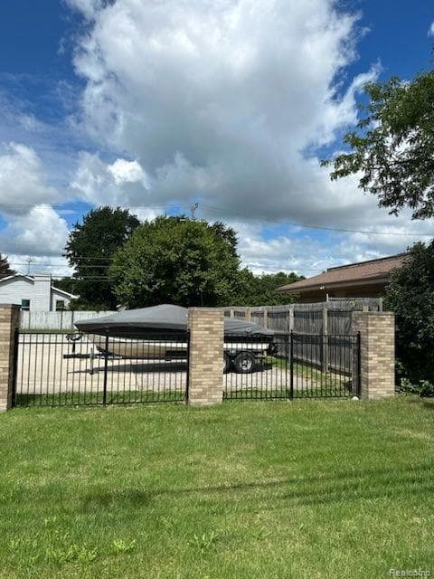 1724 S Custer Rd, Monroe, MI 48161 - photo 3