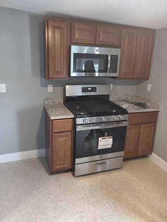 41 Evelyn St unit 4, Boston, MA 02126 - photo 4