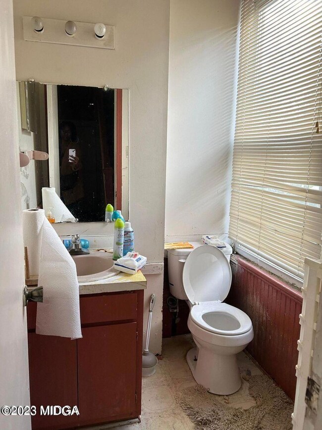 363Madisonbath