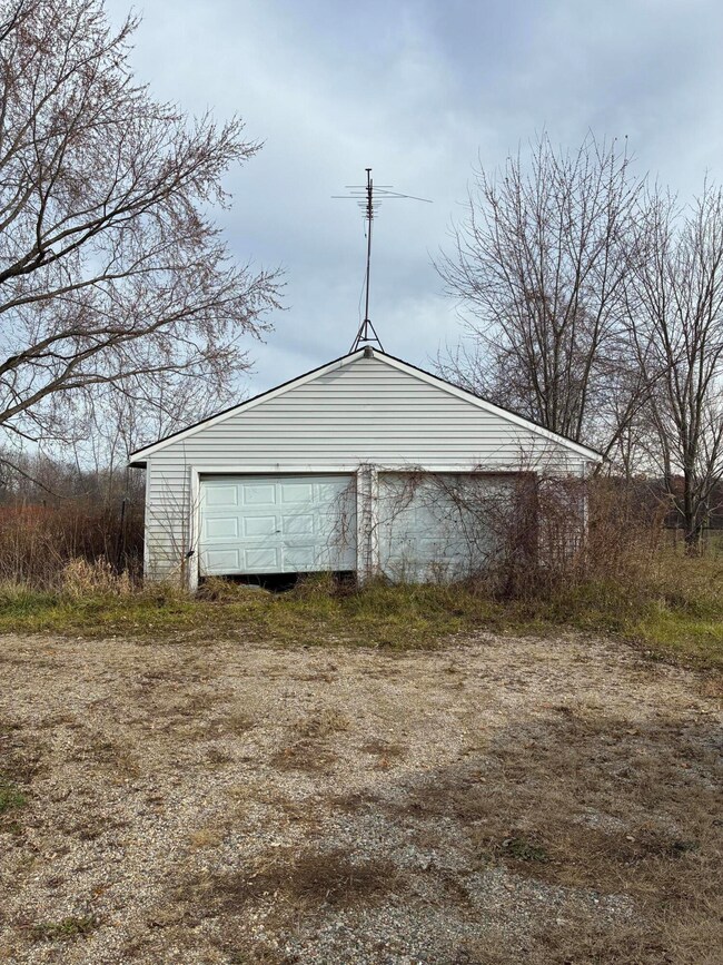 1756 20th St, Allegan, MI 49010 - photo 3