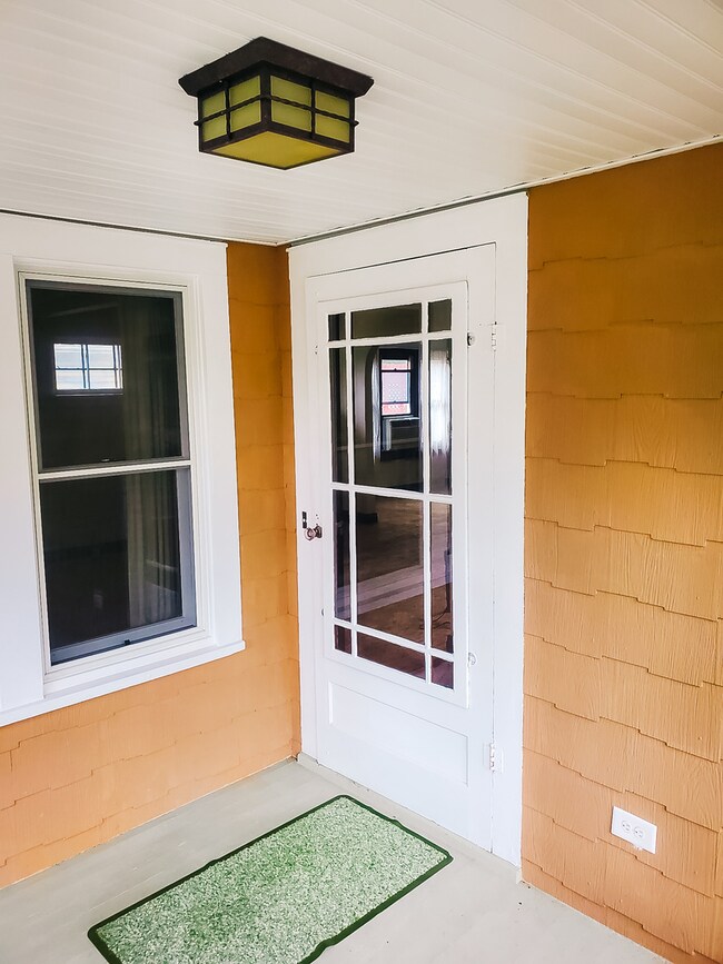 338 Lorraine Ave, Waukegan, IL 60085 - photo 7