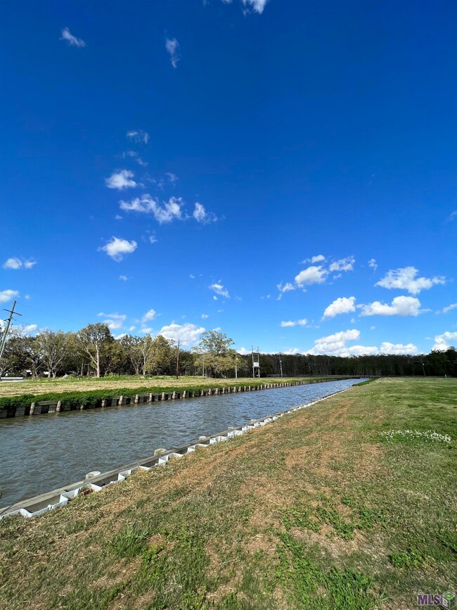 128 Pier 19 Dr, Pierre Part, LA 70339 - photo 6