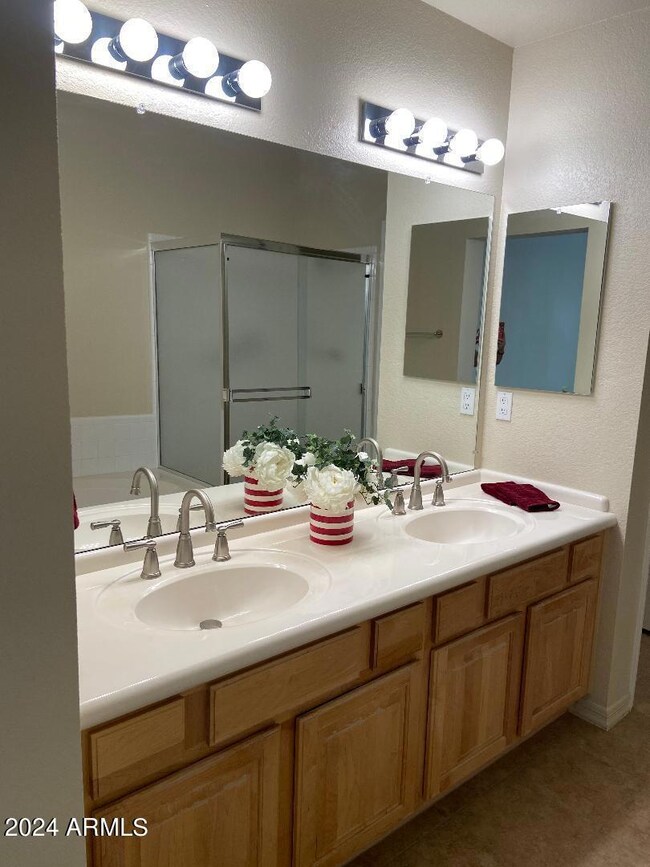 16th Street-Primary Dbl Sink Vanity