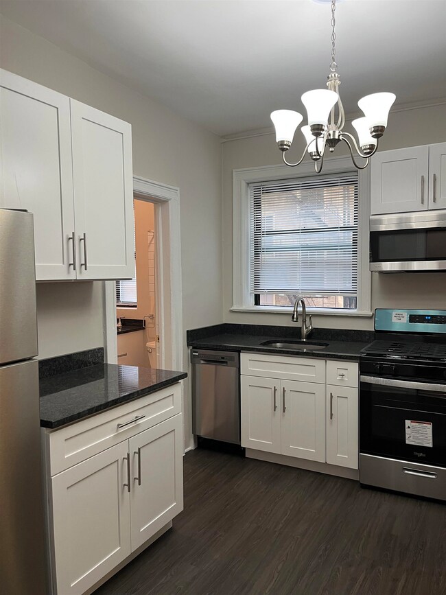 36 Duncan Ave unit B, Jersey City, NJ 07304 - photo 5