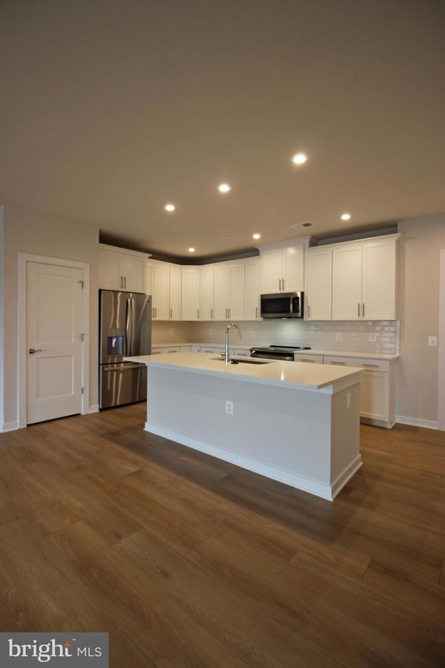 1669 Bandit Loop unit 403A, Reston, VA 20190 - photo 7