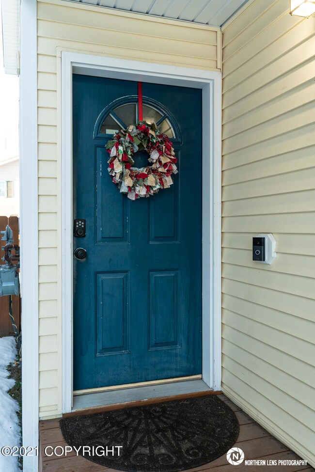 6_EntranceExterior