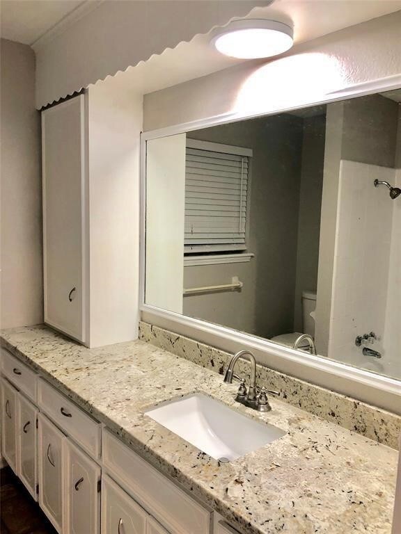 143 W County Road 136, Alvin, TX 77511 - photo 6