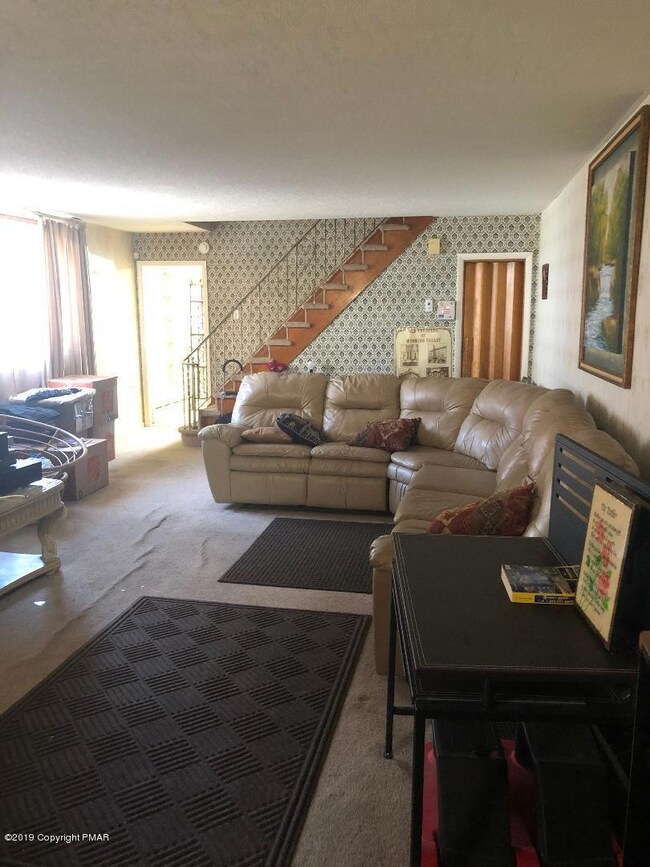 189 S Maple Ave, Kingston, PA 18704 - photo 3