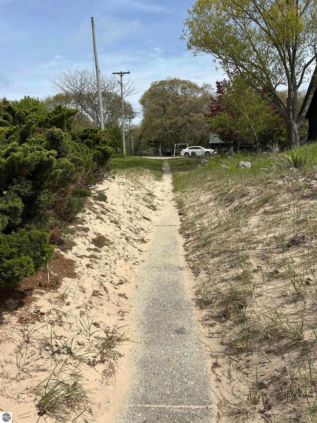 1045 S 11th St, Au Gres, MI 48703 - photo 4