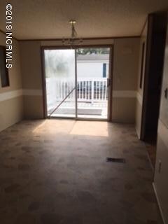 160 Hammond St, Winterville, NC 28590 - photo 6