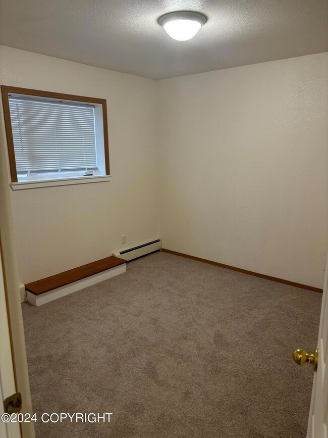 5300 Lake Otis Pkwy unit 8, Anchorage, AK 99507 - photo 4