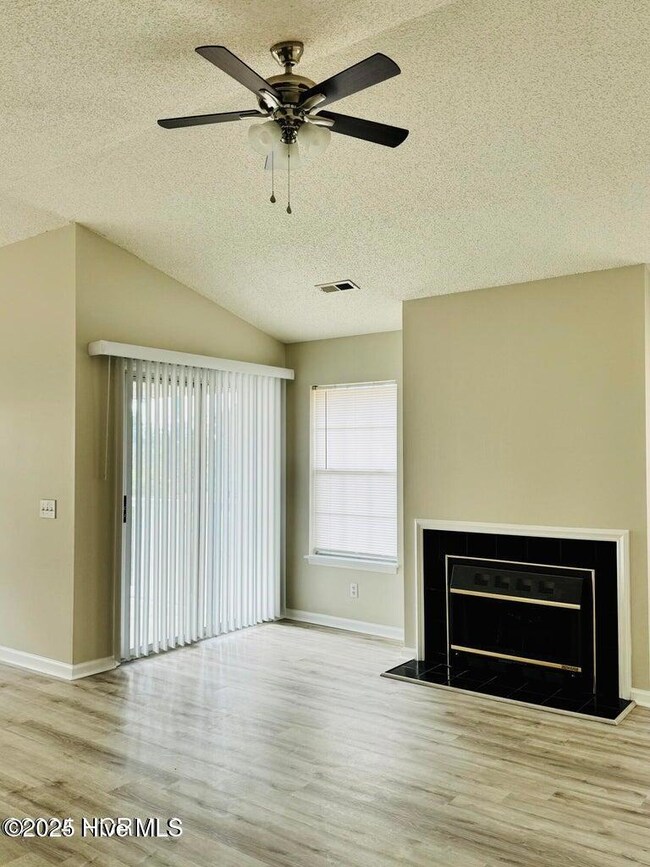 2932 Mulberry Ln unit D, Greenville, NC 27858 - photo 7