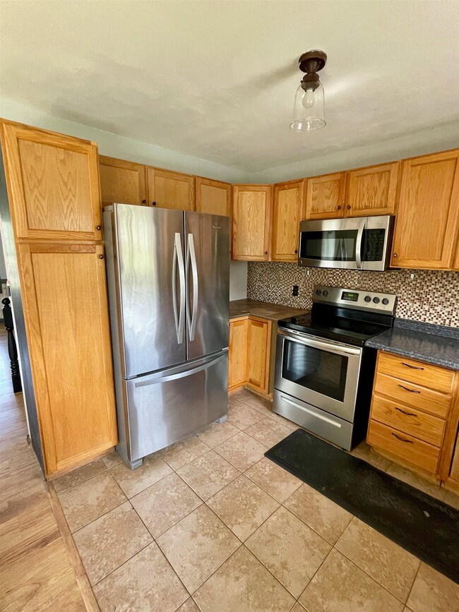 170 Ethan Allen Dr, Canaan, VT 05903 - photo 4