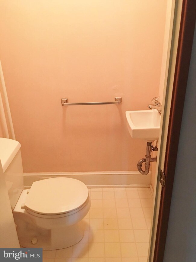 2324 W Tilghman St, Allentown, PA 18104 - photo 5