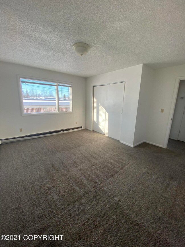 3608 Lois Dr unit 4, Anchorage, AK 99517 - photo 5