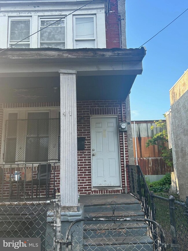 421 Lansdowne Ave, Camden, NJ 08104 - photo 2