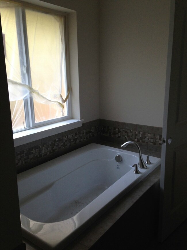 129 Poppy Rd, Bothell, WA 98012 - photo 2