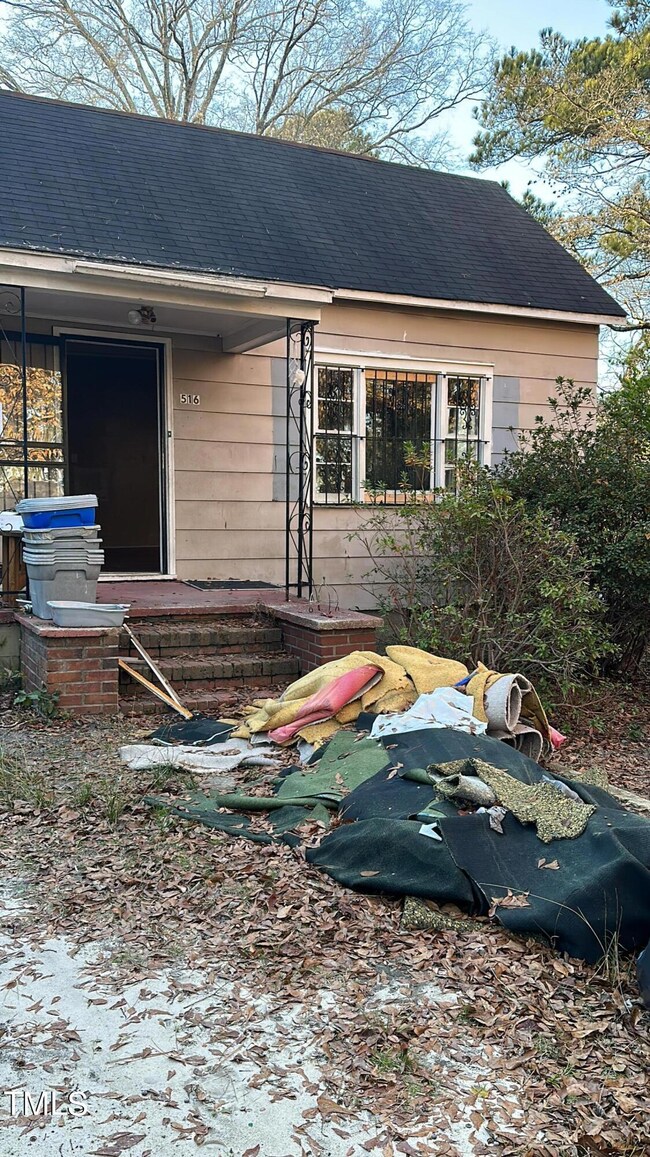 516 Mayview St, Fayetteville, NC 28306 - photo 2