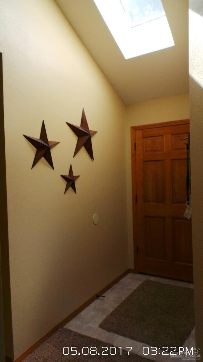 17865 Pine Mountain Ln unit 3, Sunriver, OR 97707 - photo 3