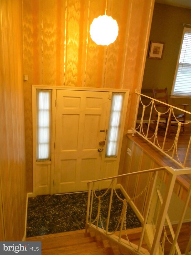 13109 Chalfont Ave, Fort Washington, MD 20744 - photo 3