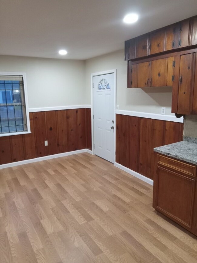 8505 Shady Dr, Houston, TX 77016 - photo 7