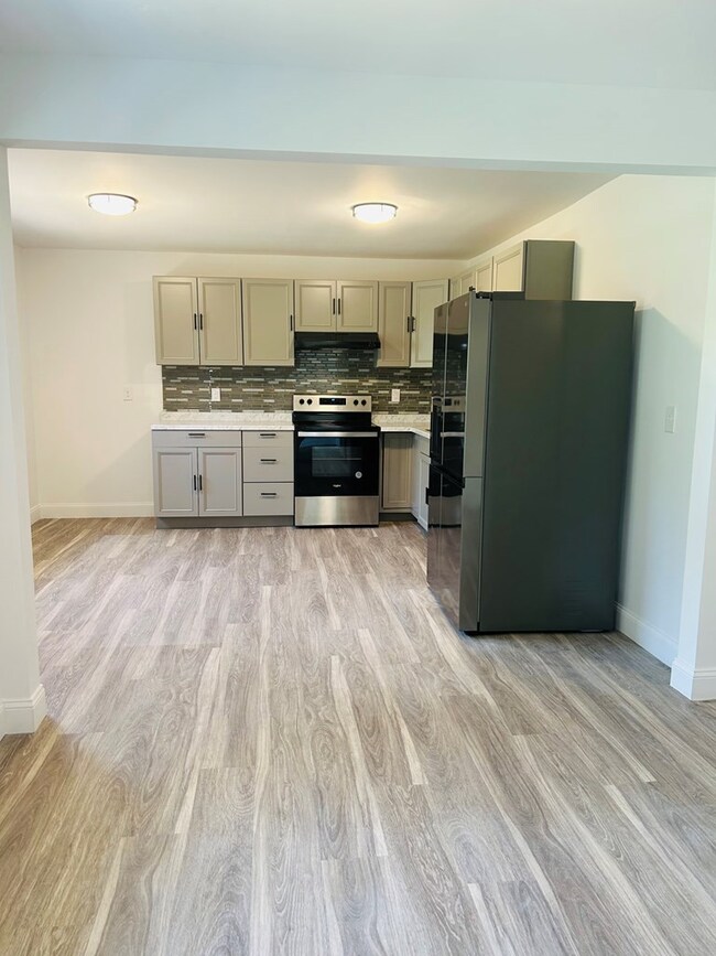 125 Orange Dr, Dalton, GA 30721 - photo 3