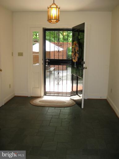 1310 Van Buren Dr, Fort Washington, MD 20744 - photo 5