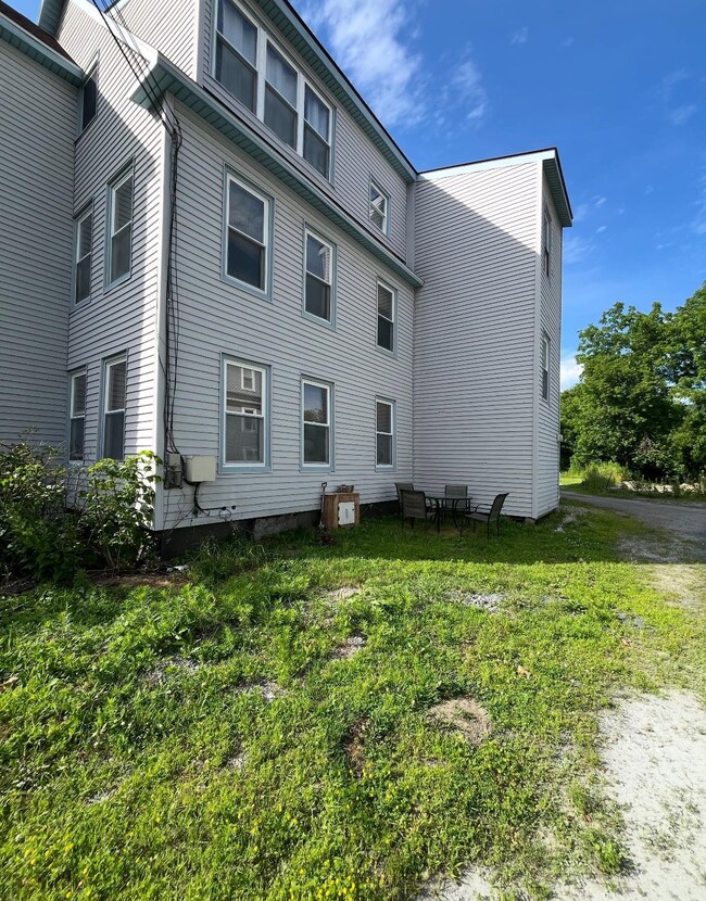 51 Depot St unit 1, Proctorsville, VT 05153 - photo 2
