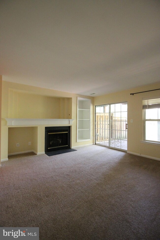 21475 Welby Terrace, Broadlands, VA 20148 - photo 4