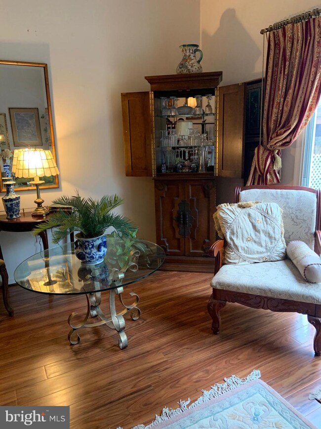 2031 Mayflower Dr, Woodbridge, VA 22192 - photo 6