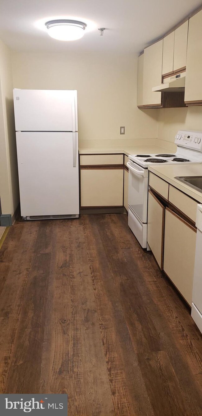 350 Main St unit 100, Red Hill, PA 18076 - photo 6