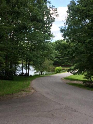 1402 Lake Dr unit 19, Daniels, WV 25832 - photo 2