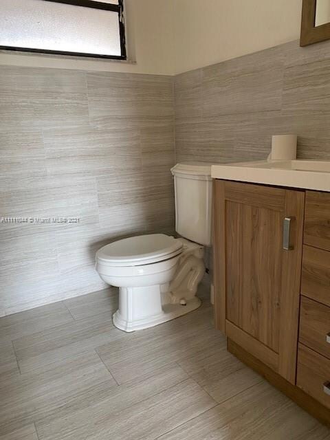 Ground level half bath