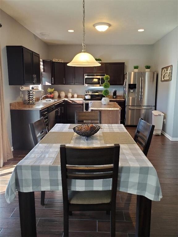 2702 Ashton Ln, Greenwood, IN 46143 - photo 4